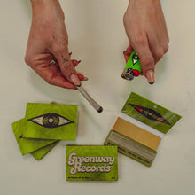 Load image into Gallery viewer, vEYEnyl Rolling Papers